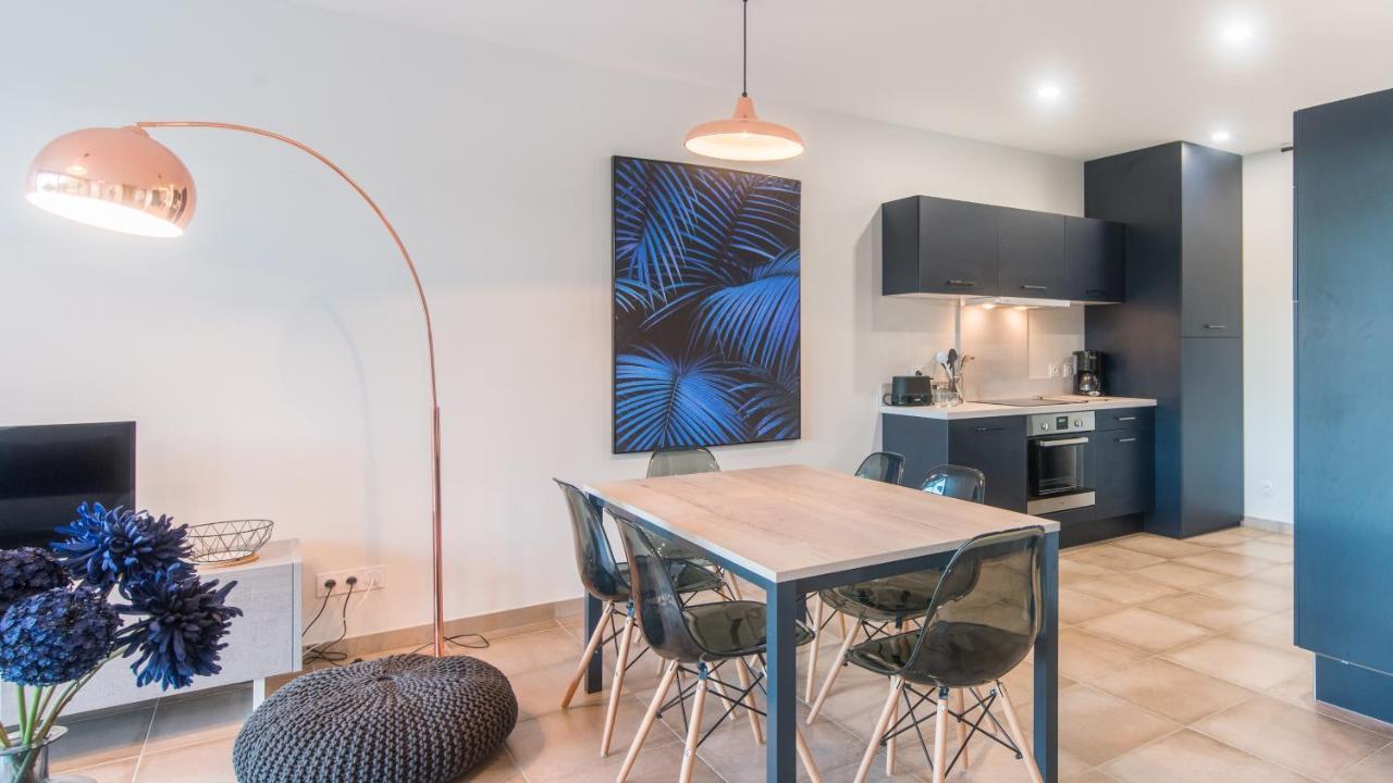 Ferienwohnung Plein Soleil Avec Jacuzzi Privatif Et Parking Prive Sarlat Exterior foto