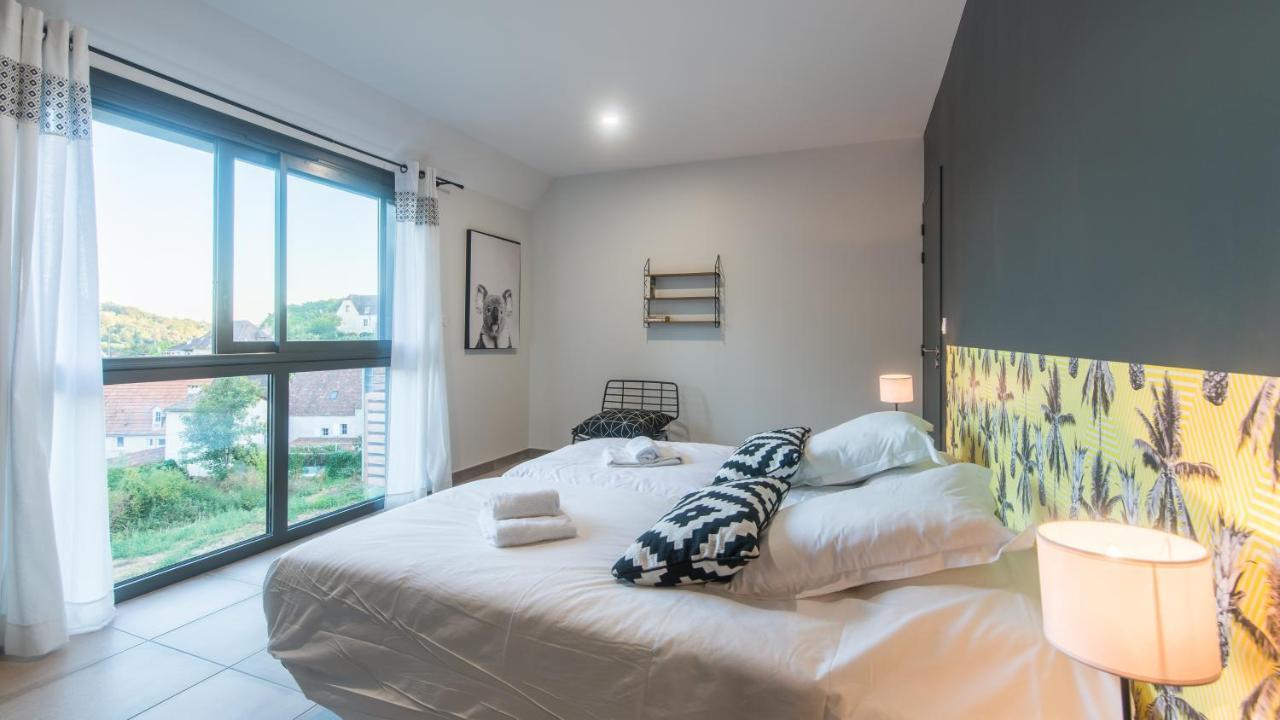Ferienwohnung Plein Soleil Avec Jacuzzi Privatif Et Parking Prive Sarlat Exterior foto
